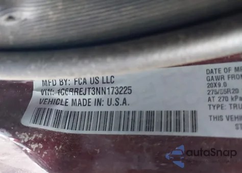 2022 Ram 1500 Laramie 4X2 5'7 Box z USA, uszkodzony, nr VIN 1C6RREJT3NN173225